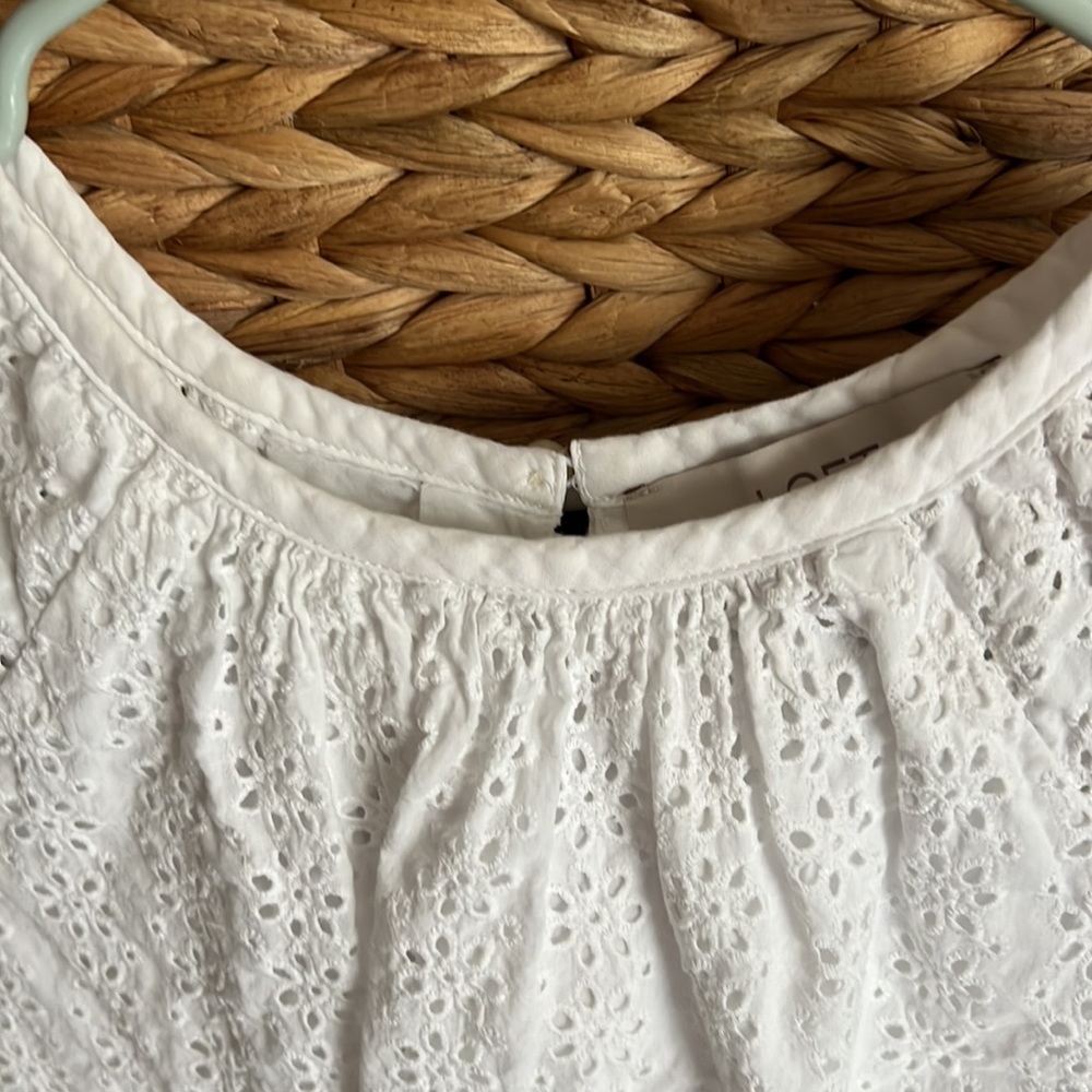 Loft white eyelet top. With a liner in it. - Picture 3 of 8